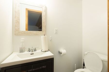 For Lease - 1718 Fairview Drive, Severn, Ontario - Photo 2