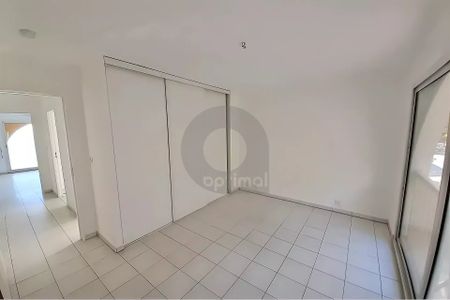 Location Appartement 2 pièces 48m² MENTON 06500 - Photo 3