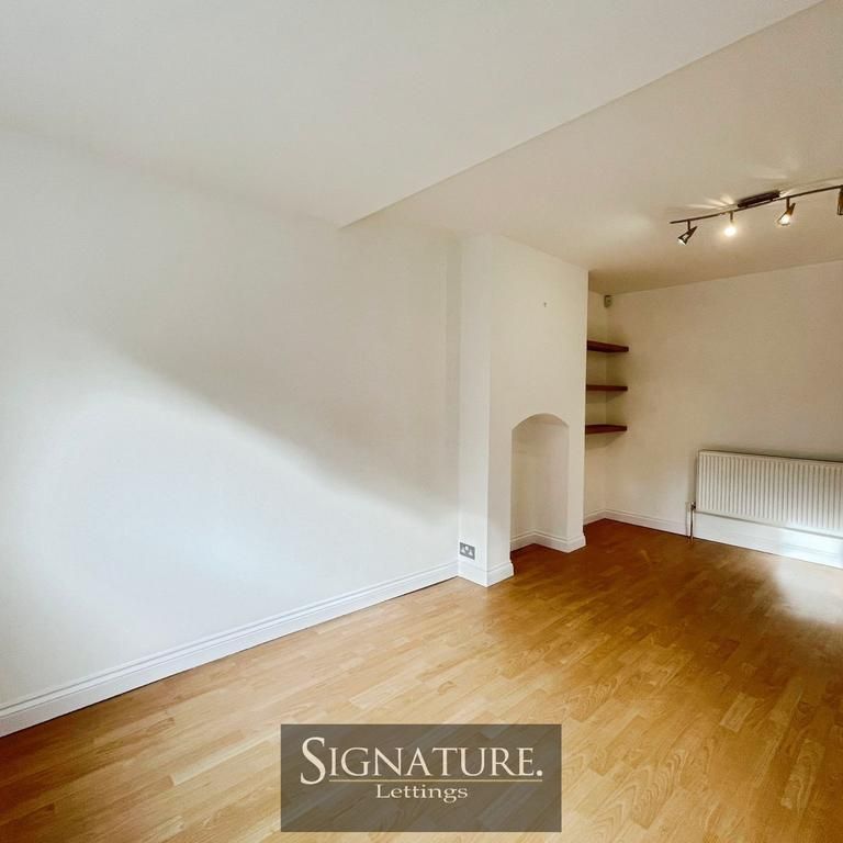 3 bedroom semi-detached house to rent - Photo 1