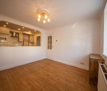 2 bedroom terraced house to rent - Photo 3