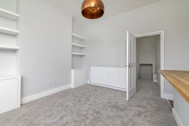 2 Bed Flat, Stapleton Hall Road, N4 - Photo 1