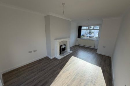 South Avenue - Photo 2