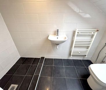 4 bedroom terraced house to rent - Photo 6