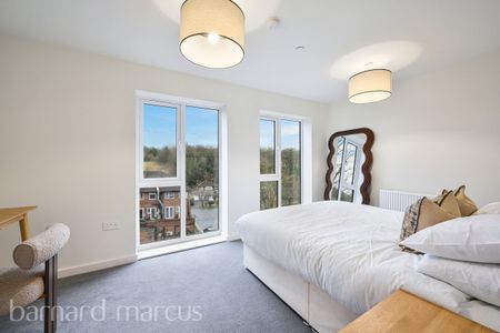 Hyde Road, SOUTH CROYDON - Photo 3