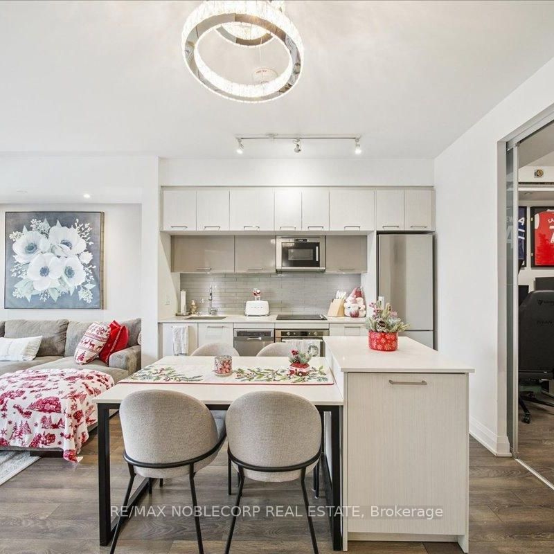 For Lease - 4800 Highway 7 N/A Unit# 820, Vaughan, Ontario - Photo 1