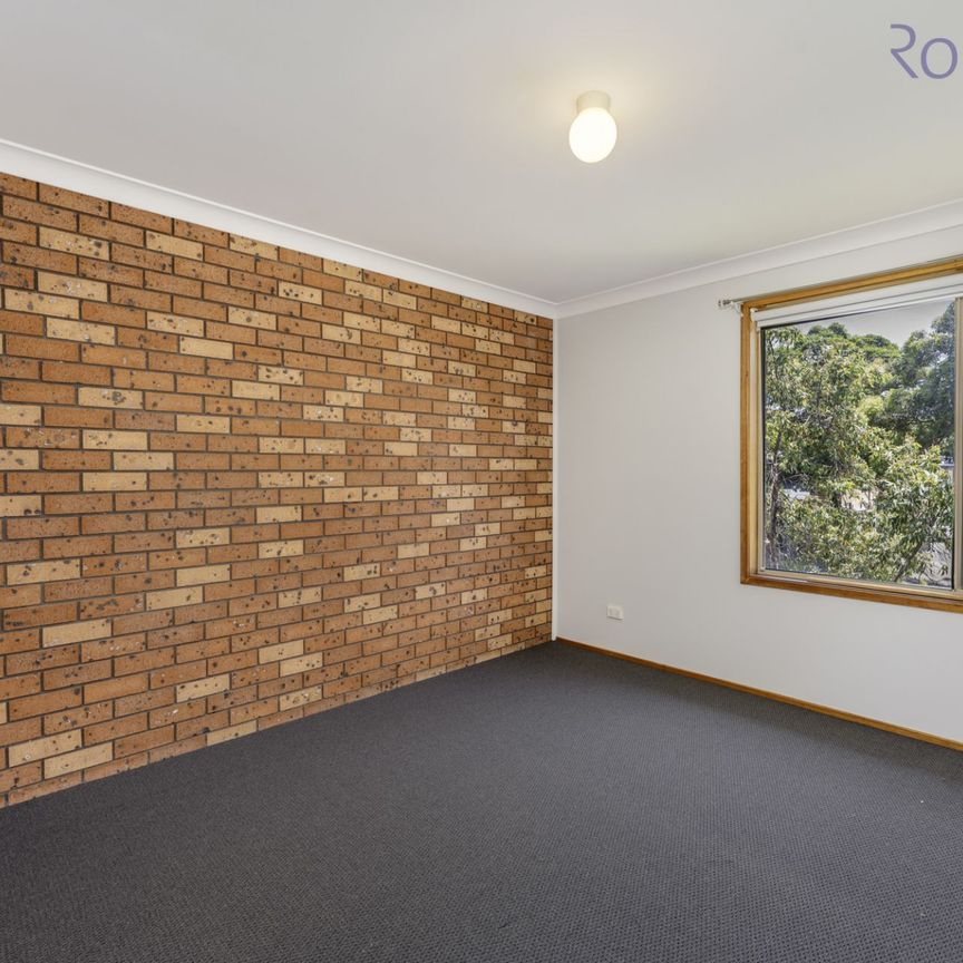 Two Bedroom Air Conditioned Town House with parking - Photo 1