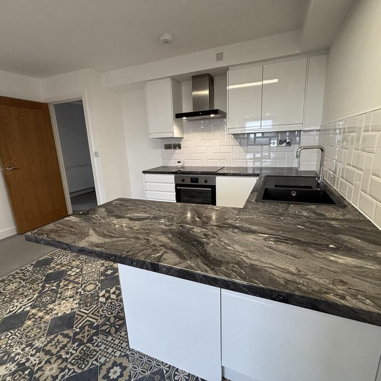 2 bedroom apartment to rent - Photo 1