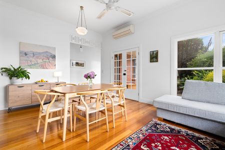 37 Oswin Street, Kew East VIC 3102 - Photo 2