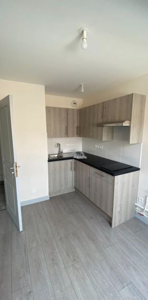 Location Appartement 1 pièce 15m² - Photo 1