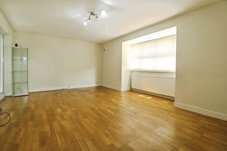 Off Langley Road - 2 bed Detached House... - Photo 3