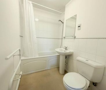 1 bedroom flat to rent - Photo 6