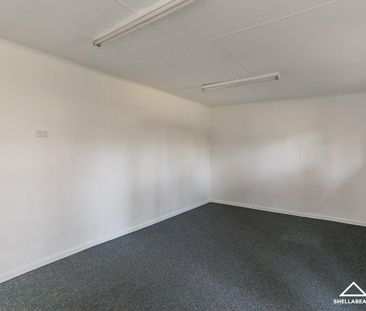 FULLY FURNISHED CHARACTER HOME - Photo 4