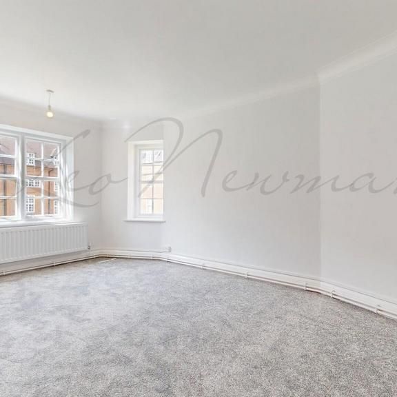 4 bedroom flat to rent - Photo 1