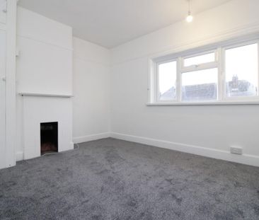 Blackthorn Road, Southampton - Photo 4