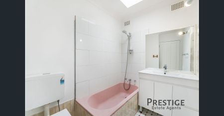 Neat & Spacious Family Home in a Convenient Mount Pritchard Location - Photo 5