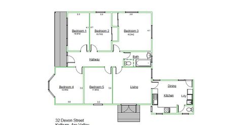 Spacious 5-Bedroom Family Home - Photo 5