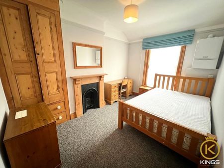 5 bedroom terraced house to rent - Photo 2