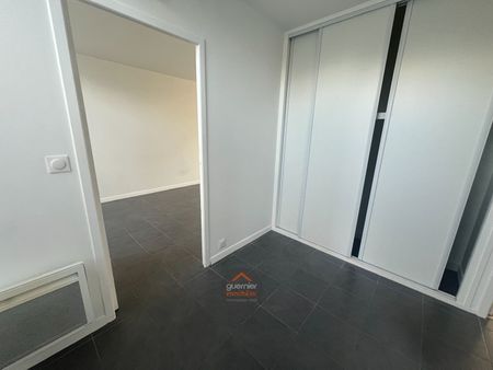Location Appartement 2 pièces 45m² - Photo 4