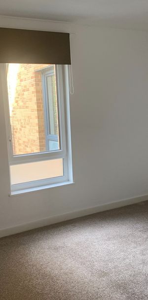 1 Bed Flat, Campbell Court, SE9 - Photo 1