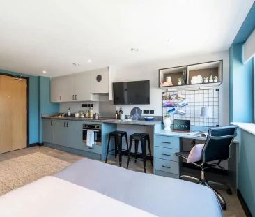 2 Bed Apartment - Photo 5