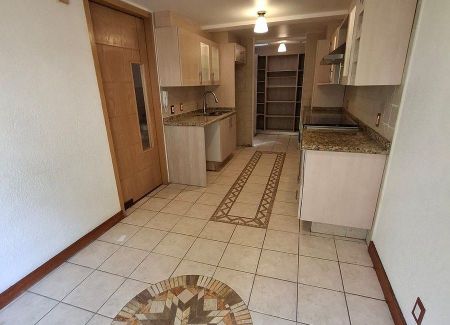 Casa en condominio en renta - Photo 2