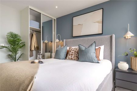 Exceptional One Double Bedroom Apartment with unrivalled facilities in the Exclusive Cortland Development, Colliers Yard. - Photo 4