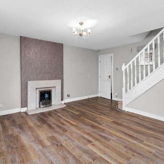 Deacons Close, Croft, WA3 - Photo 1