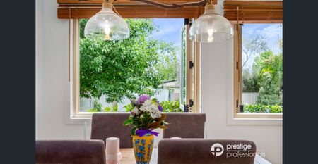 Charming Family Home - Photo 4