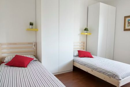 Via Francesco Primaticcio, Milan, Lombardy 20147 - Photo 2