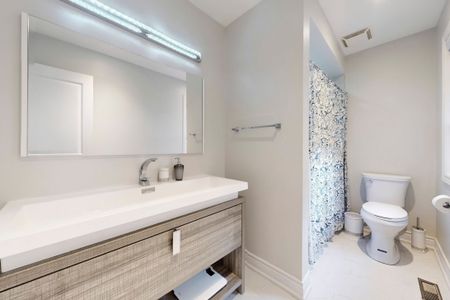 For Lease - 6 Kingshill Road Unit# Main, Richmond Hill, Ontario - Photo 2