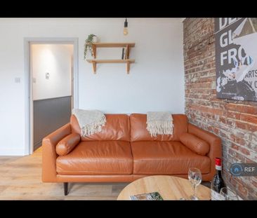 1 bedroom penthouse to rent - Photo 3