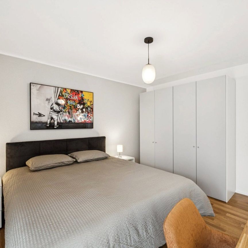 Furnished room (WG) with adjoining bathroom Directly at the Muttenz train station - Photo 1