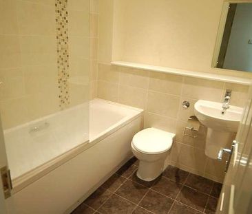 Mill Park Gardens, Mildenhall, Bury St. Edmunds, Suffolk, IP28 - Photo 5