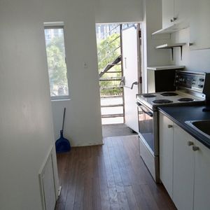 Plateau - 4 1/2 Sur Saint-Denis - Photo 3