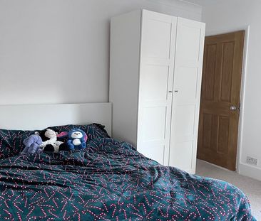 Room in a Shared House, Wolseley Street, RG1 - Photo 3