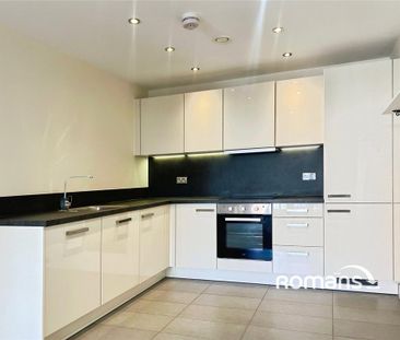 2 bedroom flat to rent - Photo 6