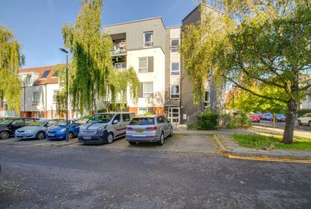 1 bed flat to rent in Drinkwater Road, Harrow - Photo 3