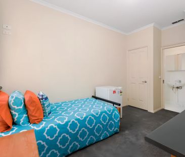 Unit 2 Townhouse - Photo 3