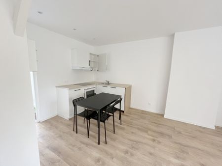 LILLE - APPARTEMENT - T1BIS MEUBLE - Photo 2