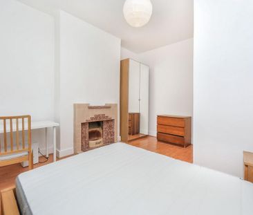 2 bedroom maisonette to rent - Photo 6