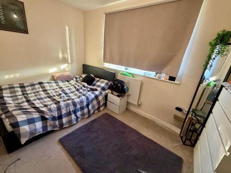 3 bedroom semi-detached house to rent - Photo 4