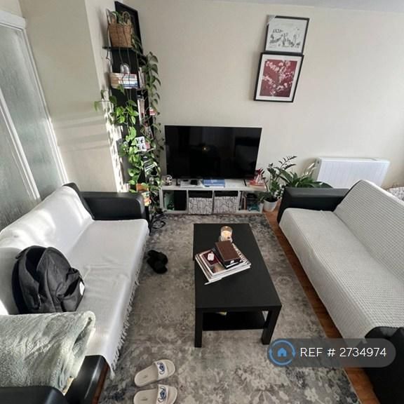 3 bedroom flat to rent - Photo 1