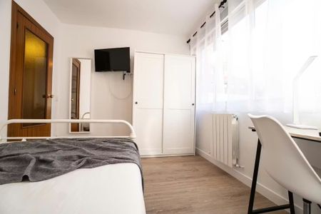 Calle de Luis Missón, Madrid, Community of Madrid 28039 - Foto 3