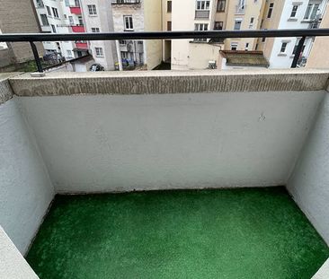 A LOUER - APPARTEMENT 2 PIECES 53m² AVEC BALCON - QUARTIER DES QUIN... - Photo 2