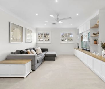 Stunning Family Entertainer with Sought-After Plateau Address - Photo 2