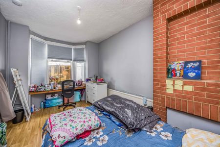 House - Terraced For Rent Manners Road, Southsea - Photo 5