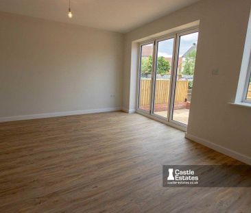 3 bedroom semi-detached house to rent - Photo 2