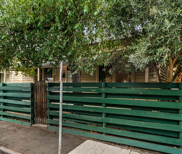 4 Percy Street, Prahran VIC 3181 - House For Rent | Domain - Photo 3