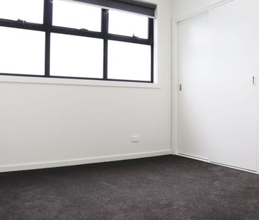 Near New Beauty! - Photo 3