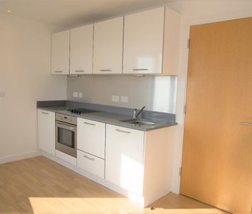 1 bedroom flat to rent - Photo 1